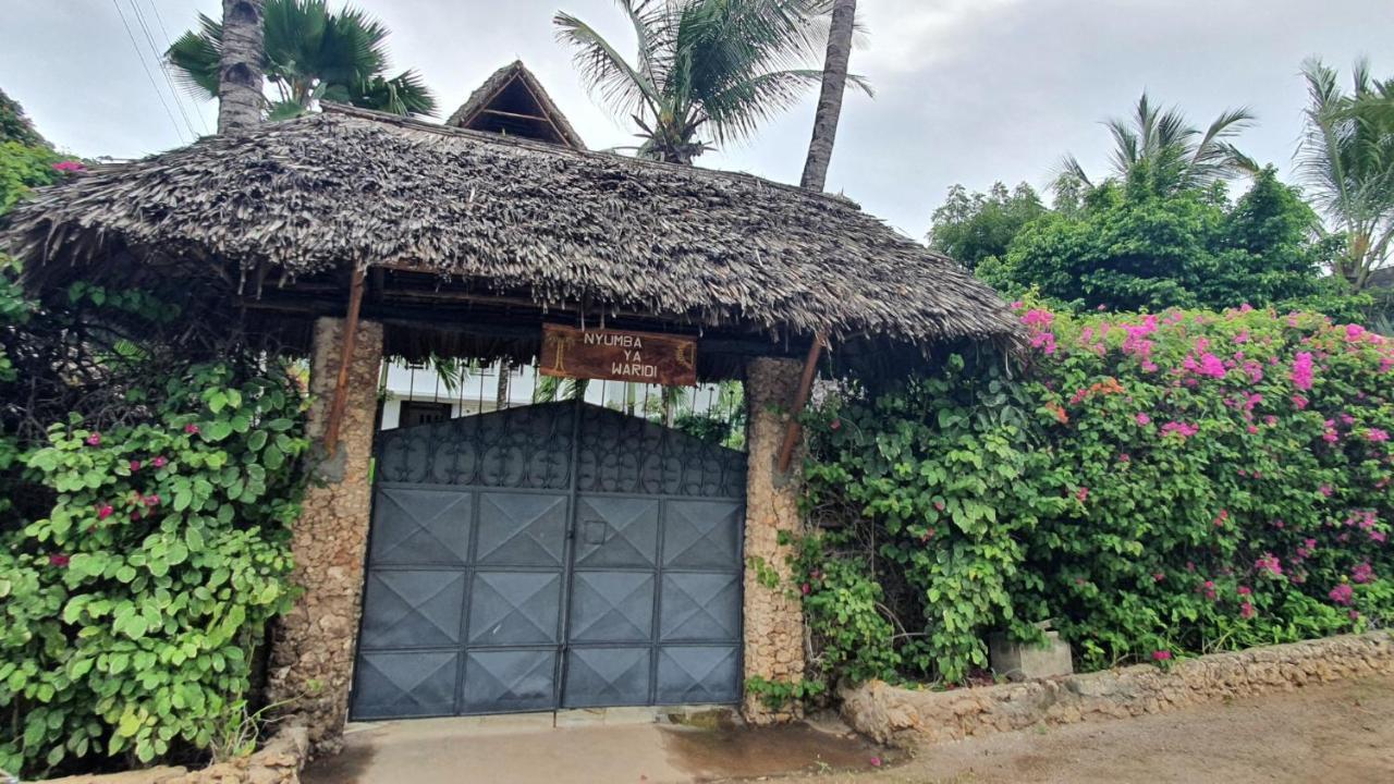 Hotel Waridi House à Watamu Extérieur photo